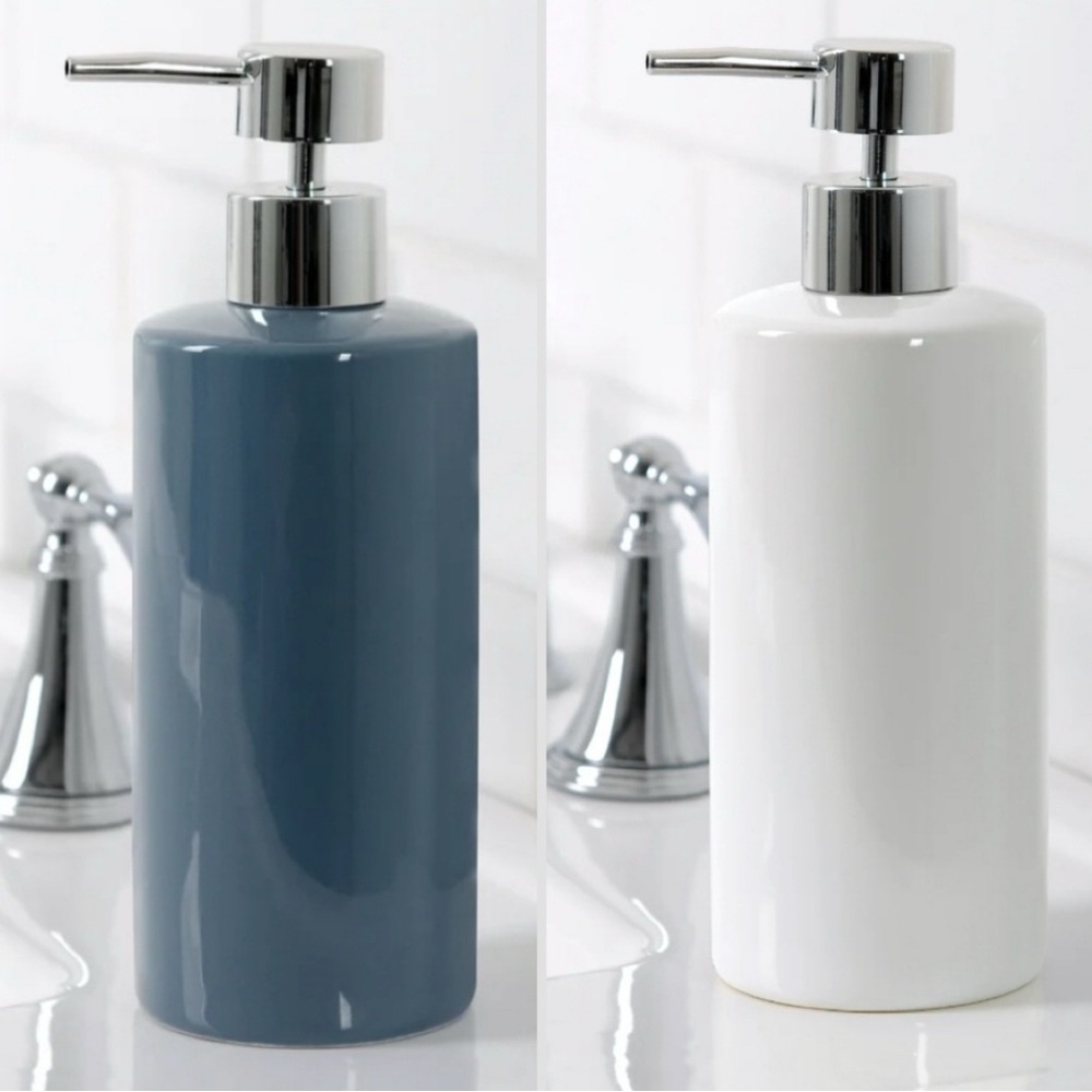 Bundle of four Mainstays Ceramic Dispensers